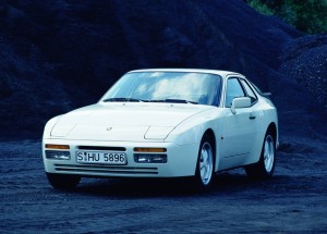 1986 White Porsche 944 Turbo Coupe