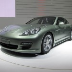 2011 Geneva Motor Show Porsche Panamera Hybrid Front angle view