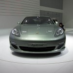 2011 Geneva Motor Show Porsche Panamera Hybrid Front view