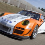 2011 Porsche 911 GT3 R Hybrid 2.0 Front angle view