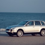 Porsche Cayenne 2003 wallpaper Side angle view