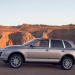 Porsche Cayenne 2008 1600x1200 wallpaper Side view
