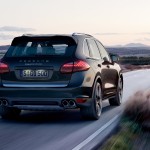 Porsche Cayenne 2011 1600x1200 wallpaper Rear angle view