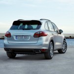 Porsche Cayenne 2011 1600x1200 wallpaper Rear angle view