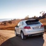 Porsche-Cayenne_2011_3000x1560_wallpaper_02