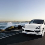 Sand White Porsche Cayenne S Hybrid 2011 3000x1560 wallpaper Front angle view