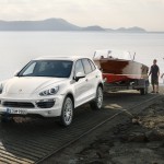Sand White Porsche Cayenne S Hybrid 2011 3000x1560 wallpaper Front angle view