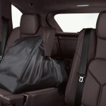 Sand White Porsche Cayenne S Hybrid 2011 3000x1560 wallpaper Interior
