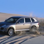 Porsche Cayenne Turbo 2004 1600x1200 wallpaper Side angle view