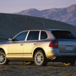 Porsche Cayenne Turbo 2004 1600x1200 wallpaper Side angle view